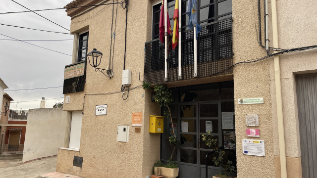 Reforma de la Casa de la Cultura de El Berro y del Centro Social de El Cañarico