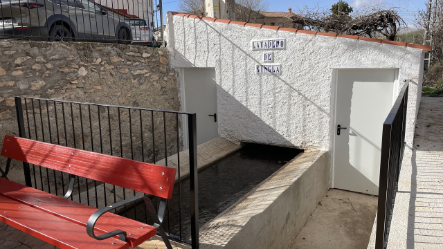 Rehabilitación y puesta en valor de los lavaderos públicos de Singla y Navares
