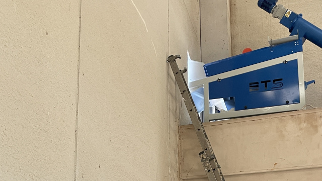 Instalación de limpiadora de hueso de oliva y pellet para biomasa
